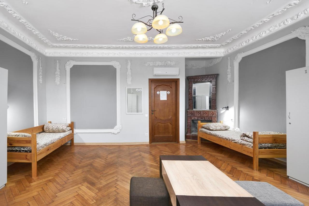 Premium Hostel Lviv Extérieur photo