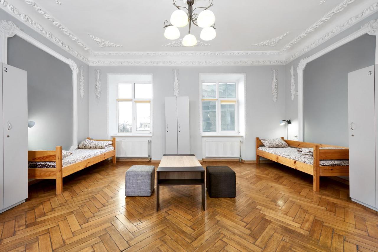 Premium Hostel Lviv Extérieur photo